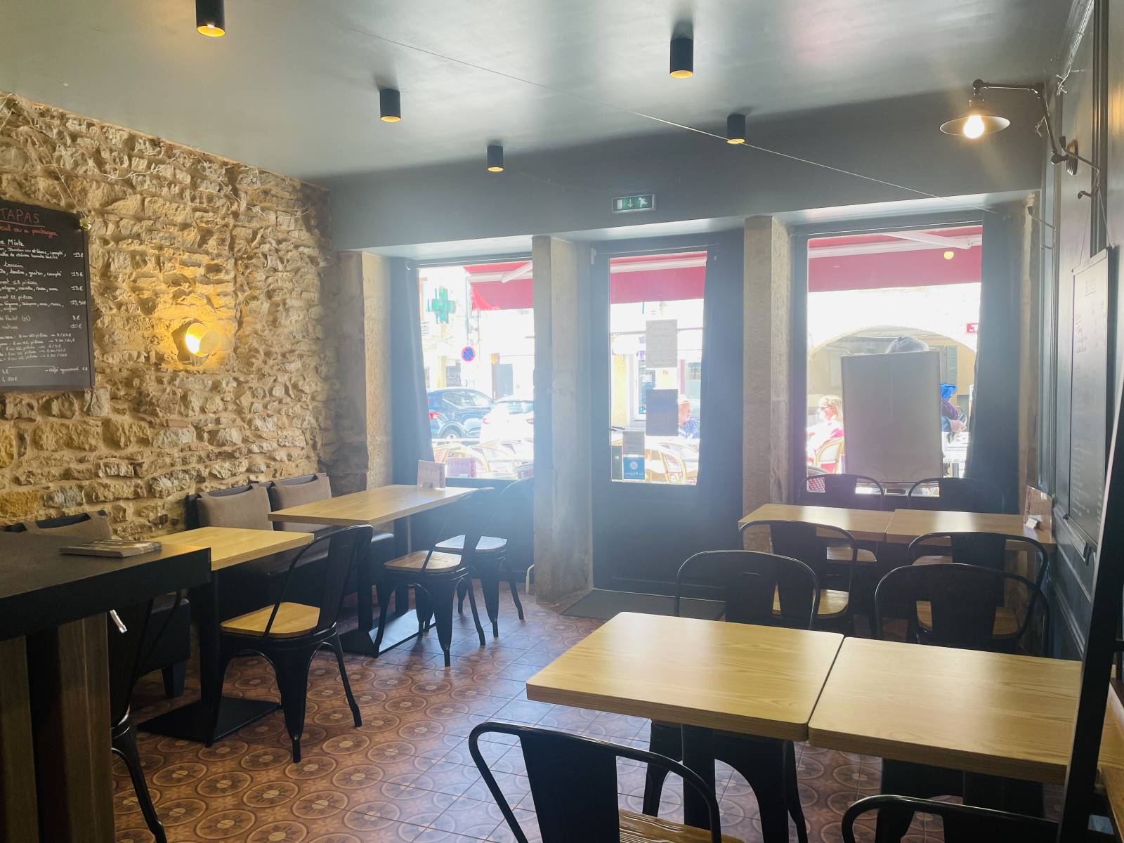 BAR RESTRAURANT SANDWICHERIE