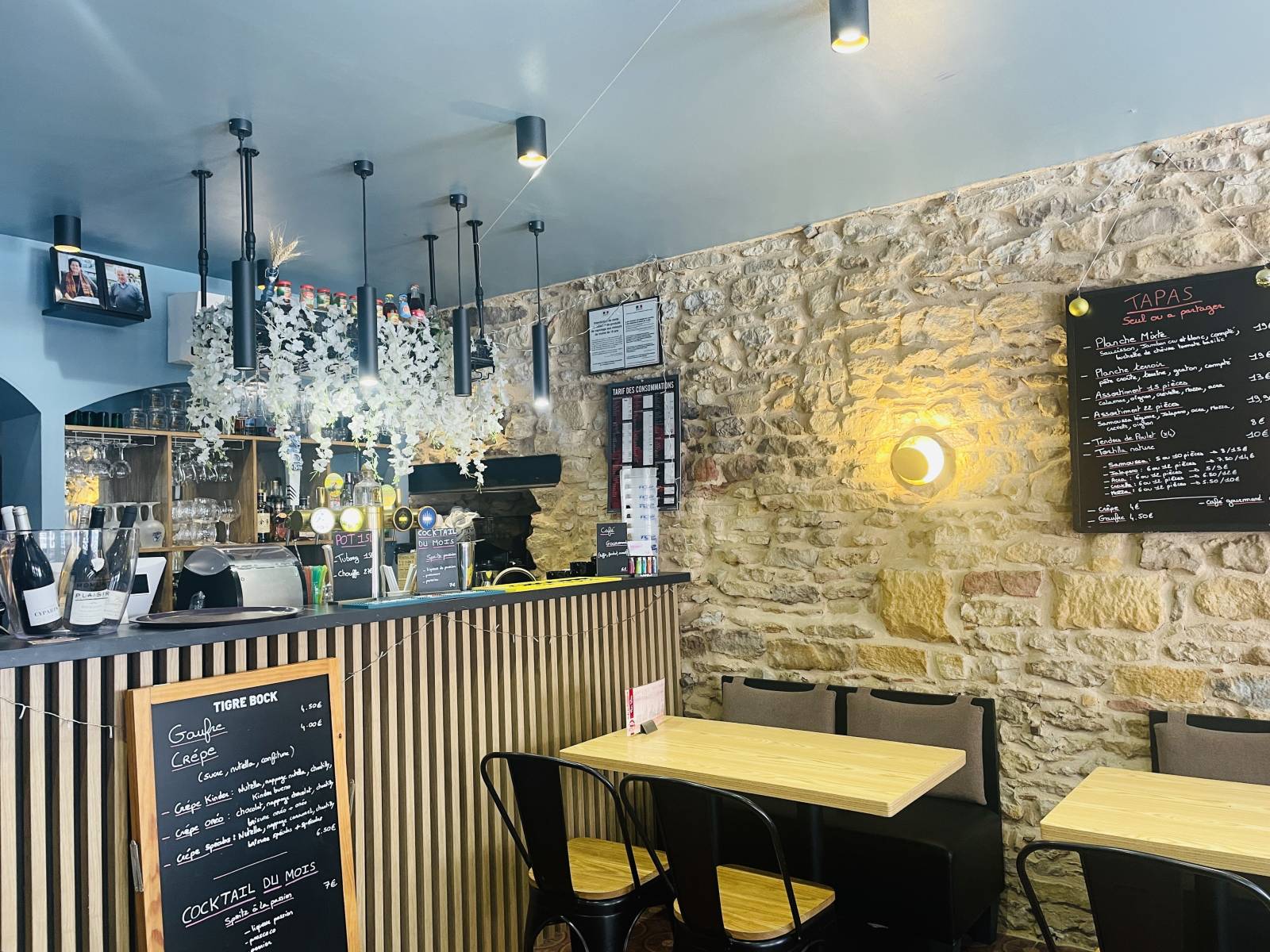 BAR RESTRAURANT SANDWICHERIE