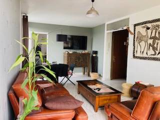 Appartement T4 avec cellier/buanderie et place de parking - Bron (69500)