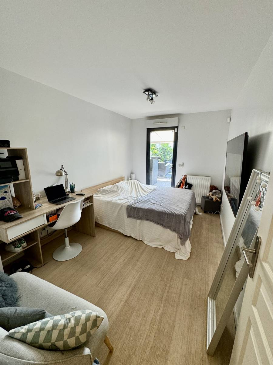 Dardilly, appartement T3 possibilité T4, grande terrasse, vue dégagée