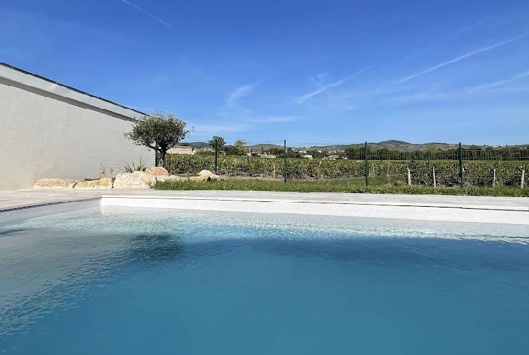 Lancié, maison plain pied T4 116 m2 entièrement rénovée en 2023