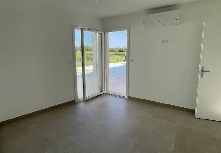 Lancié, maison plain pied T4 116 m2 entièrement rénovée en 2023