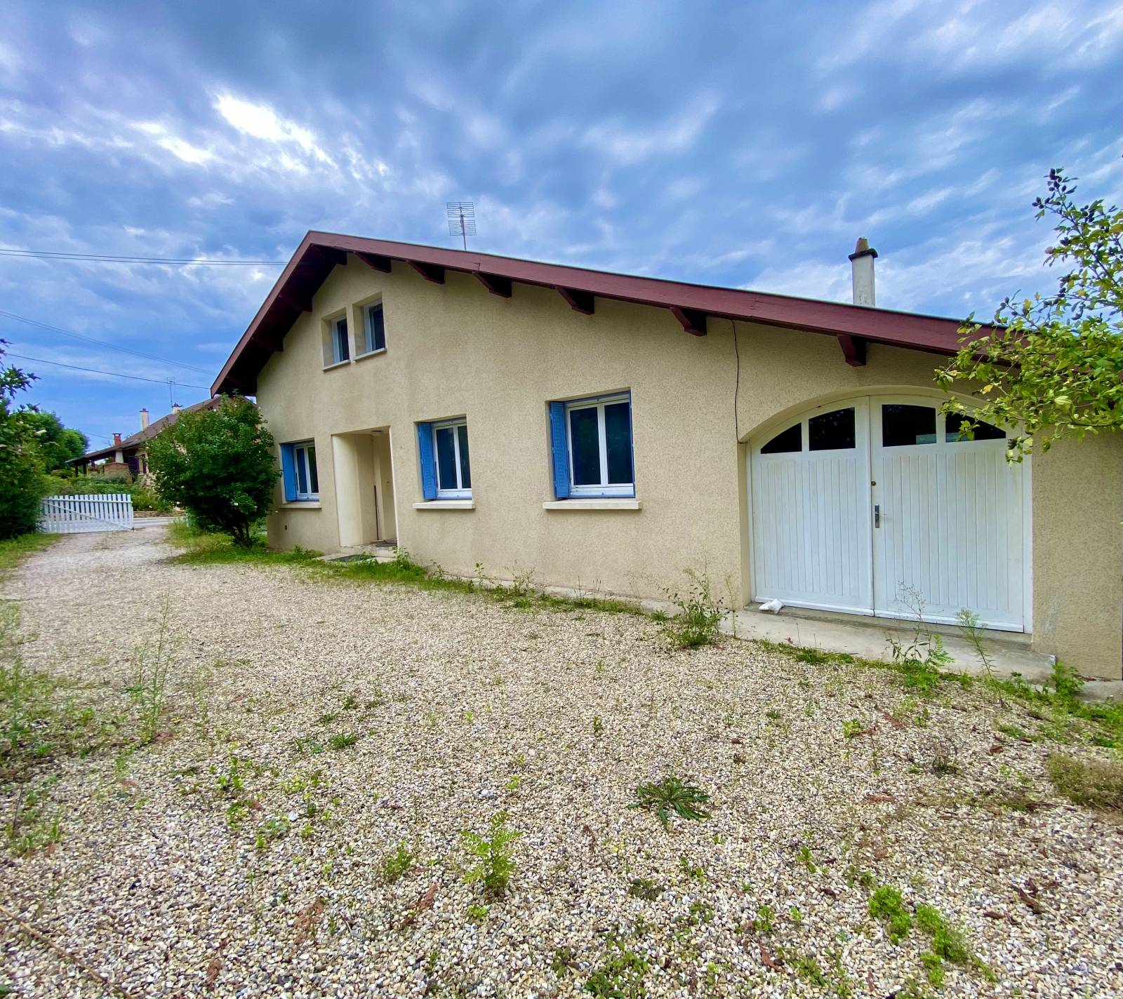 A vendre : maison avec piscine à Bourg-en-Bresse