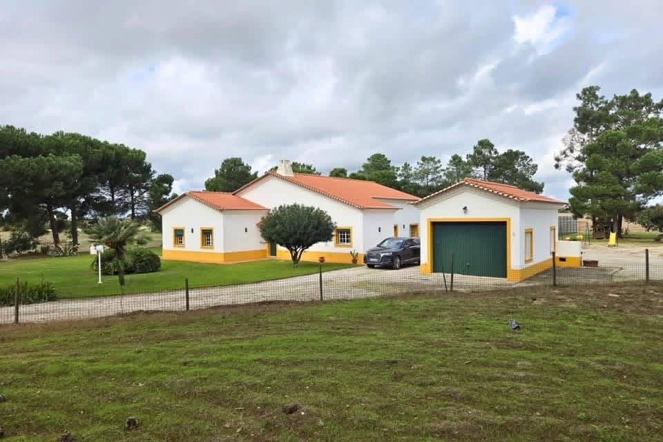 Portugal : Quinta équestre de 6,3 hectares