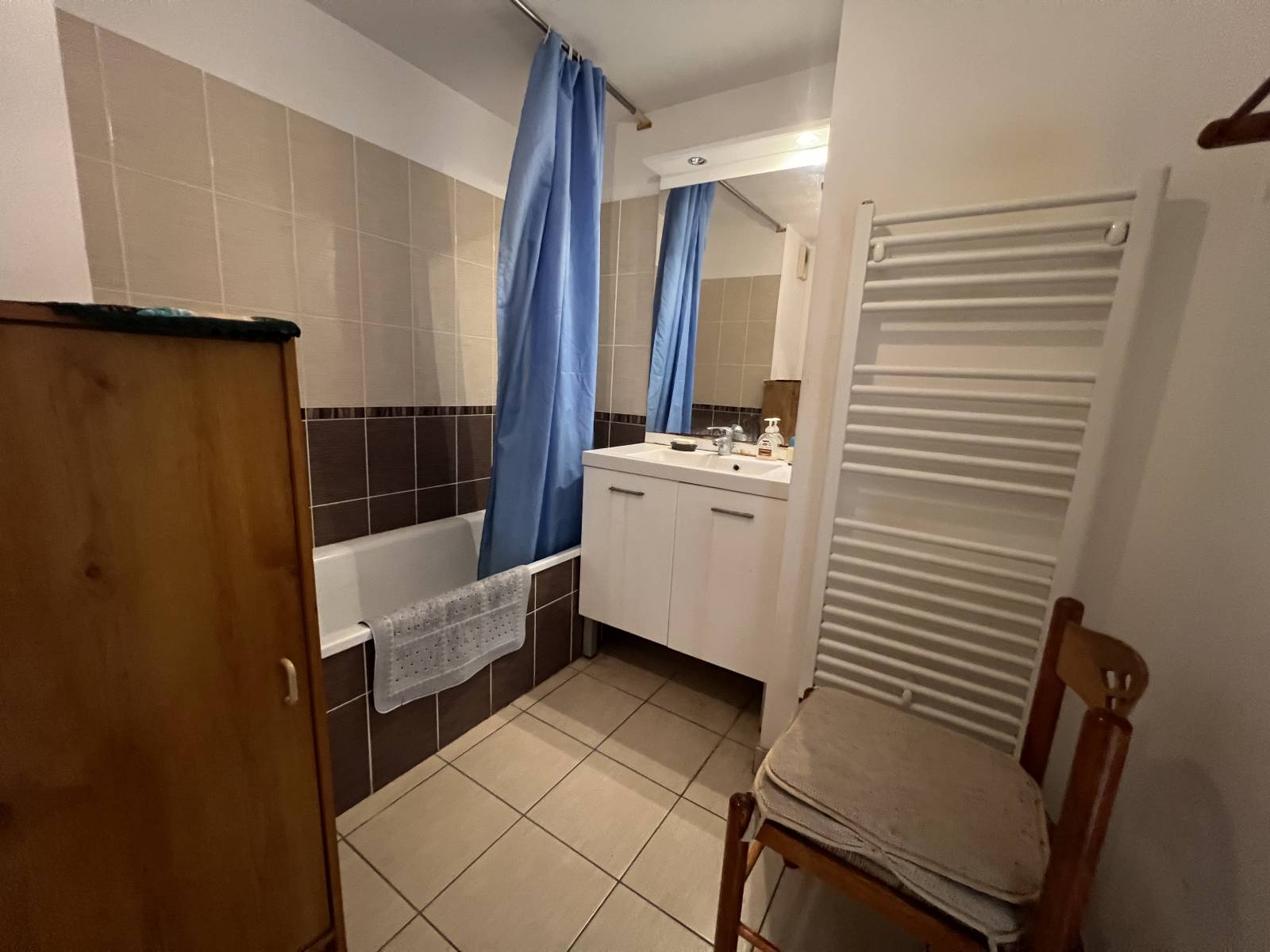 T2 à vendre secteur Grand Clement Villeurbanne grande terrasse et place de parking