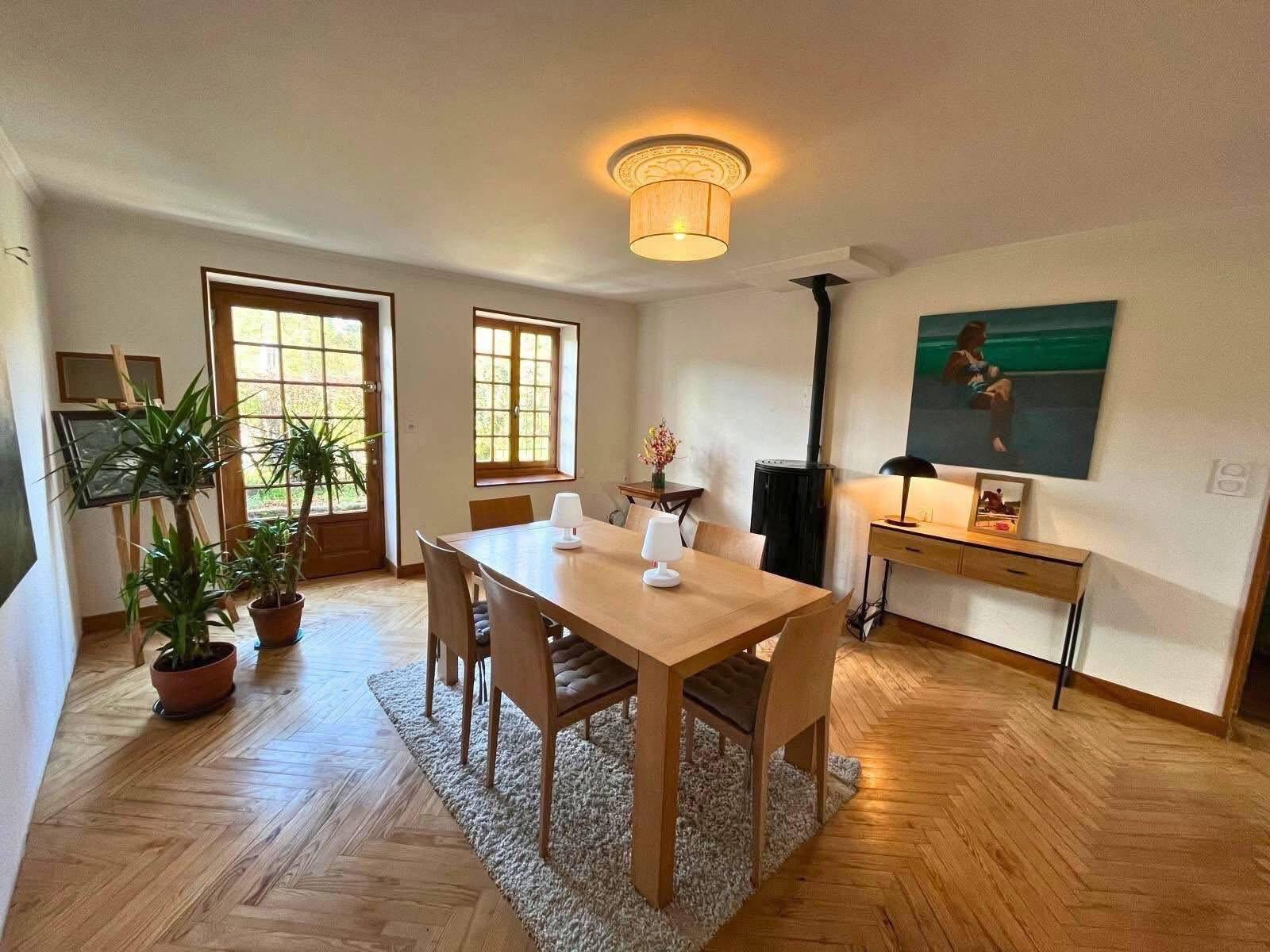 Propriété équestre de caractère de 2 hectares située dans l'Isère