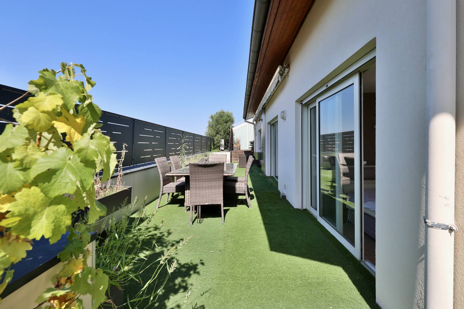 Lyon 8 - Toit-terrasse avec piscine privative  de 213m2 au coeur de Monplaisir