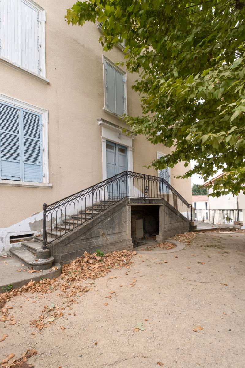 Lucenay, T3 alliant charme et authenticité