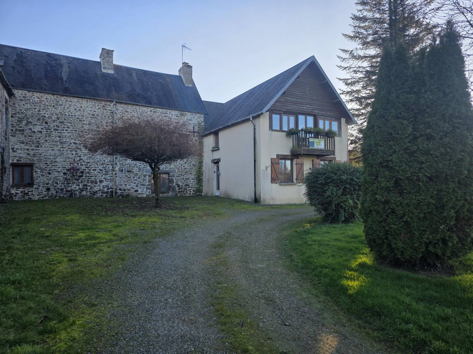 Gavray, Corp de ferme