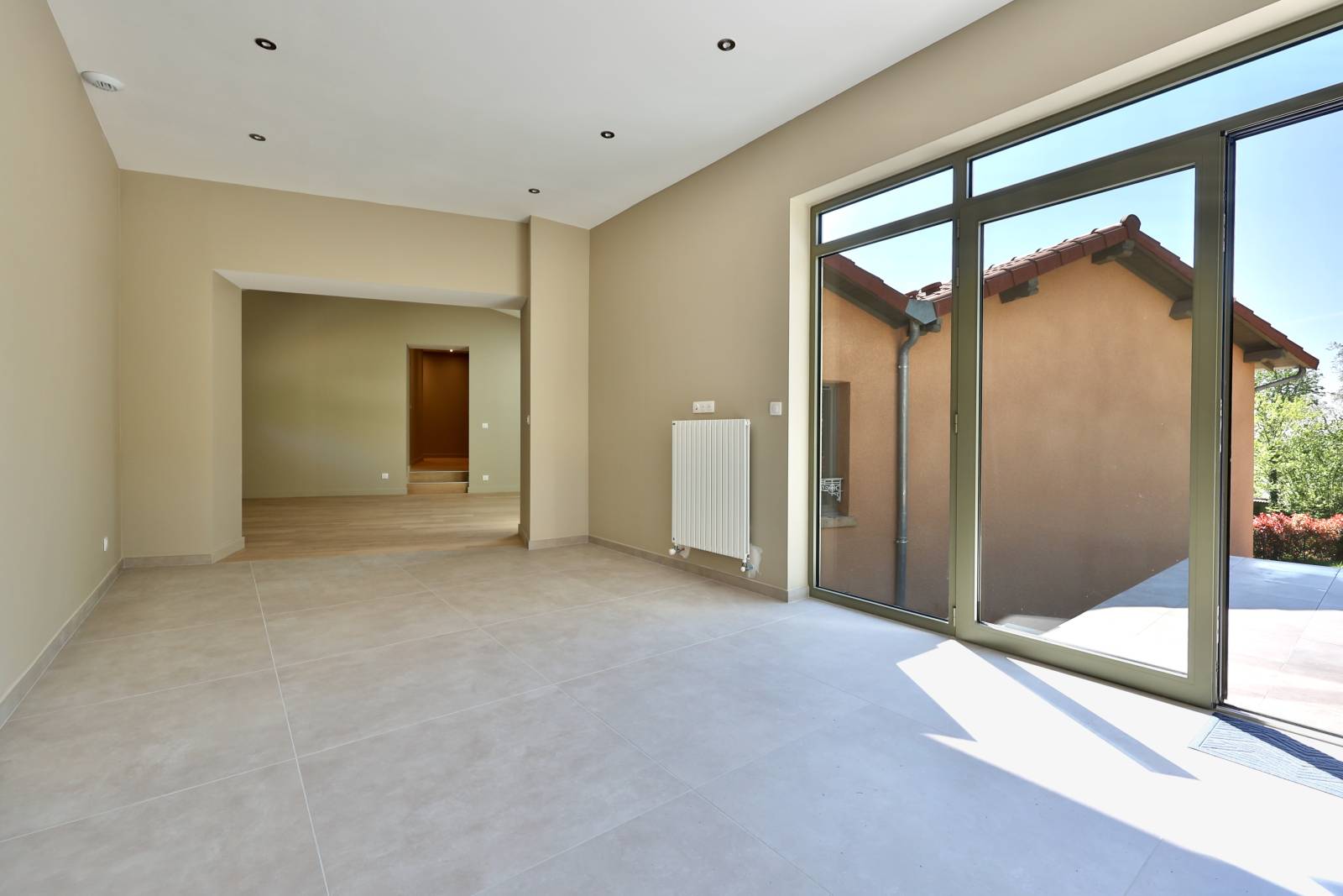 T4, 3 chambres, jardin avec piscine, 2 parkings - Saint-Cyr-au-Mont-d'Or