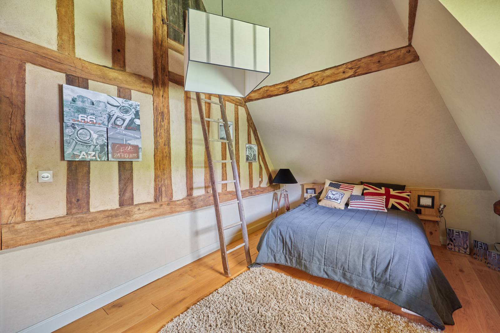 Maison avec forêt privée