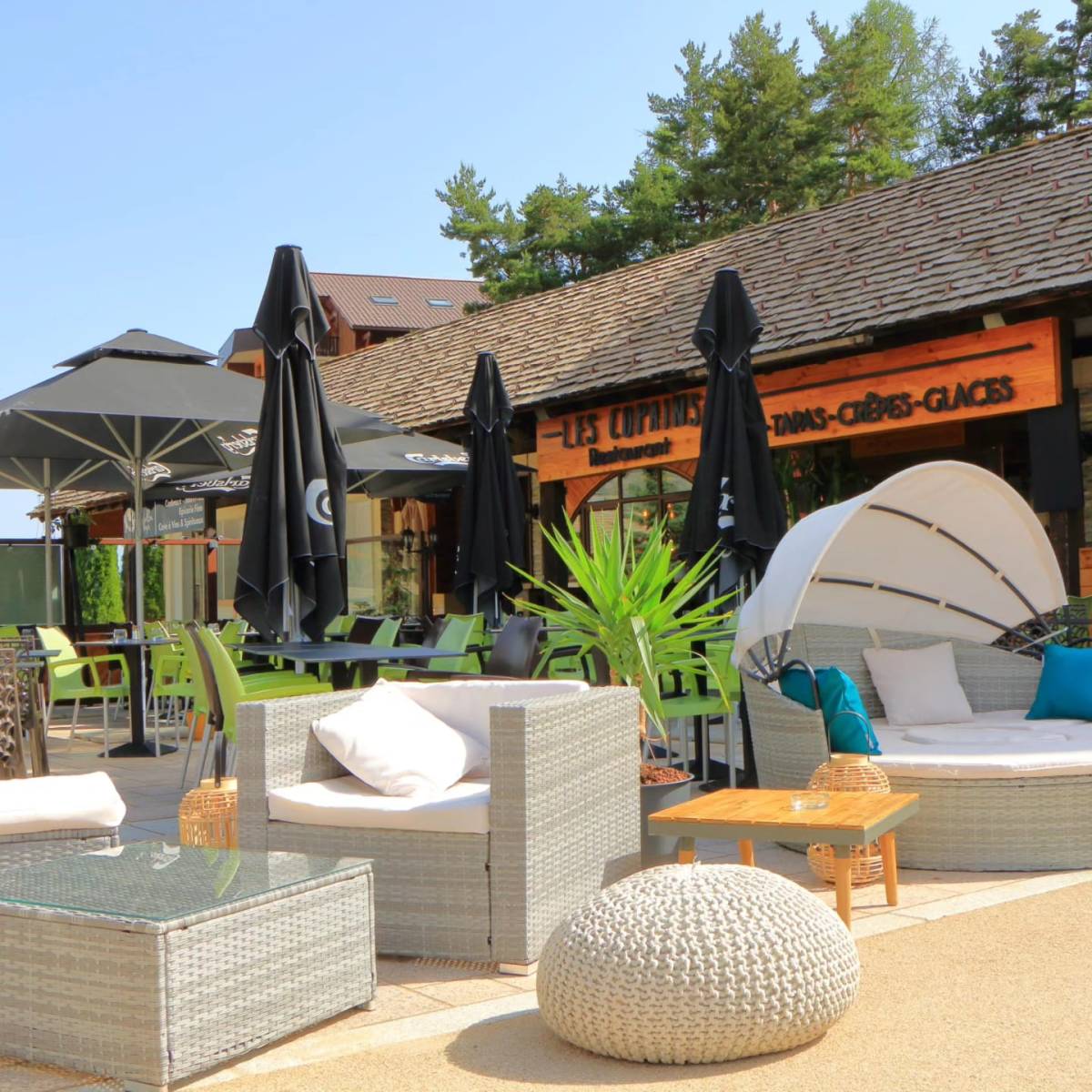 Commerce centre station 05250 Devoluy terrasse la joue du loup 