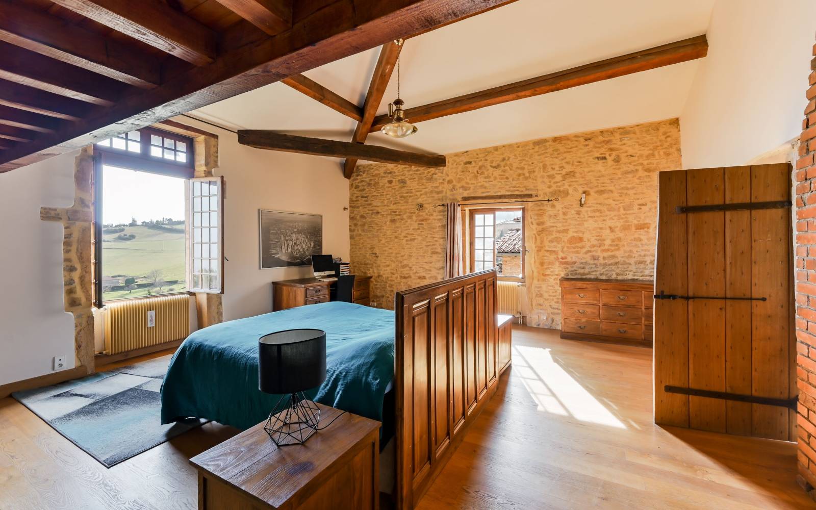 Master Suite attenante à une salle d'eau de 14 m² - WC indépendants