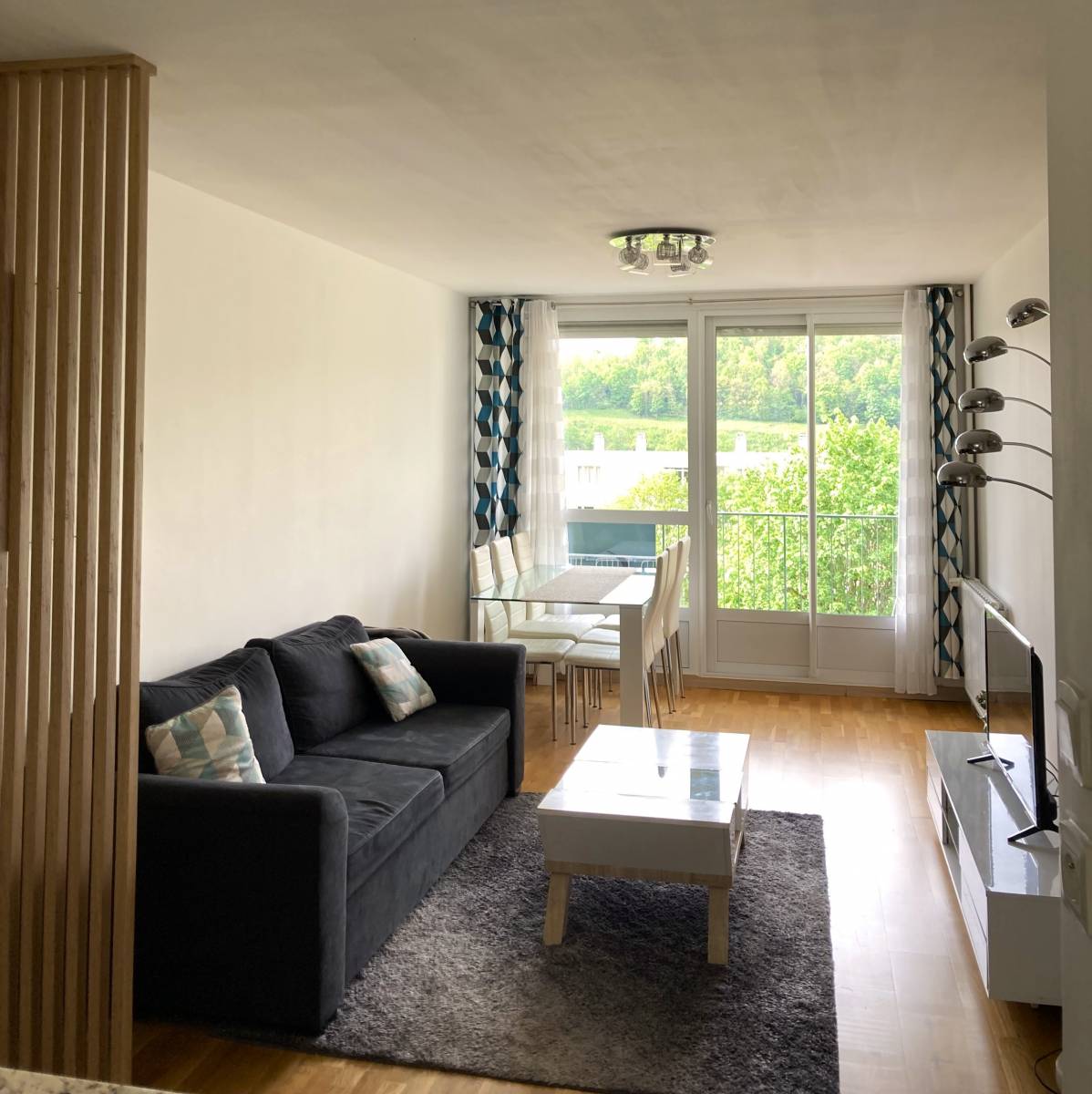 T3 traversant E/O séjour chaleureux avec balcon