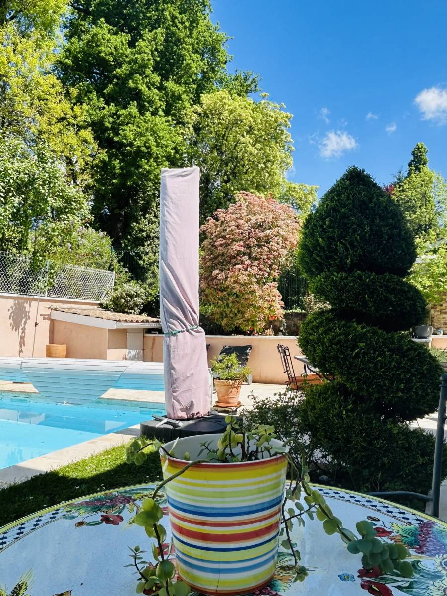 Maison LYON 9 avec piscine, limite Saint-Cyr-au-Mont-d'Or, maison plain-pied 4 ou 5 chambres terrain plat