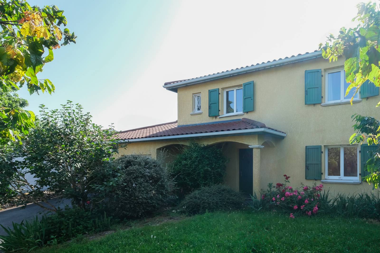 A Lachassagne, maison avec terrain
