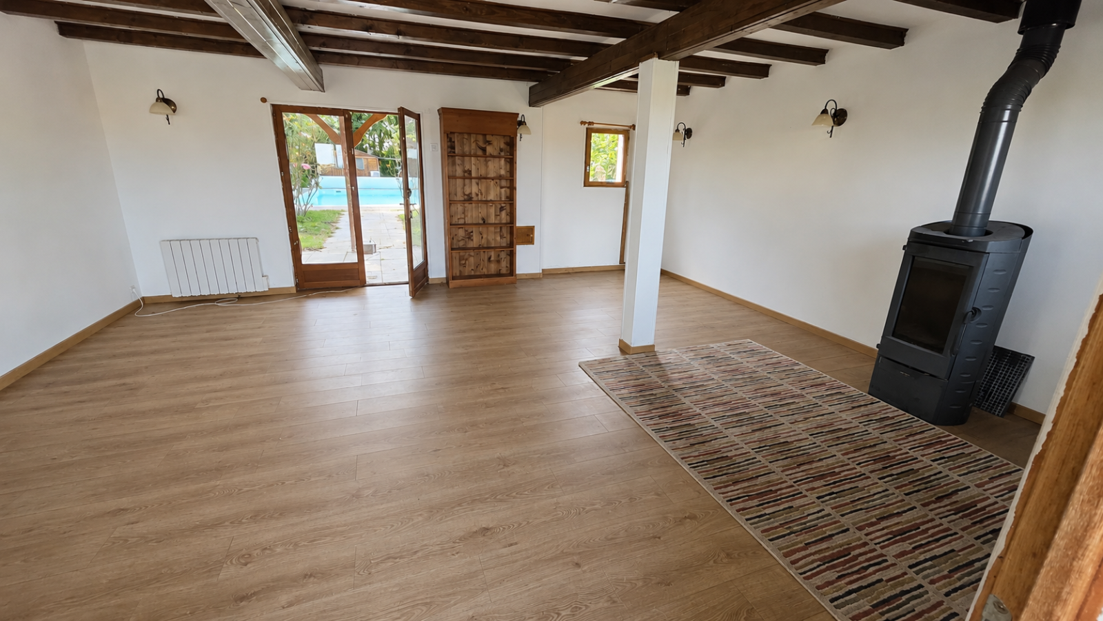 Mervans, Maison Bressane - 115m² - Piscine et Dépendances