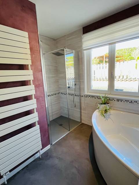 LEGNY BAIGNOIRE PLUS DOUCHE