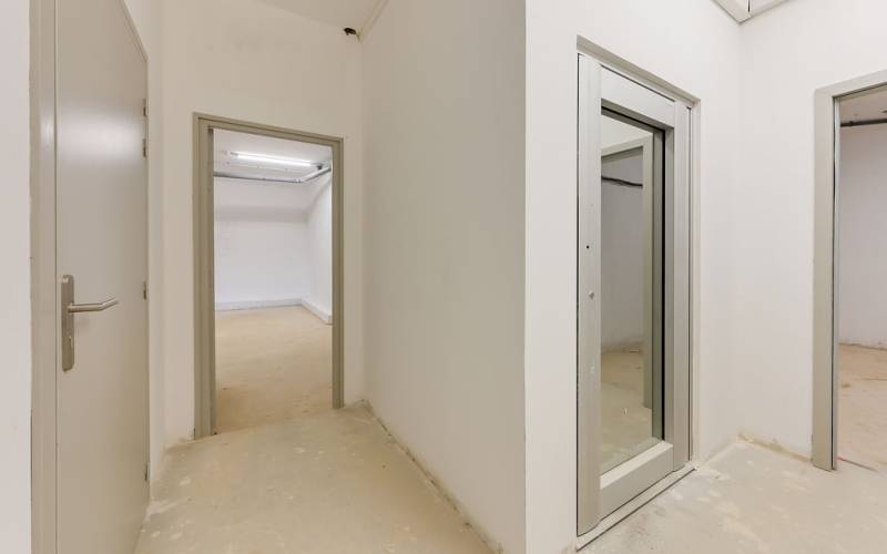 Basement avec ascenseur