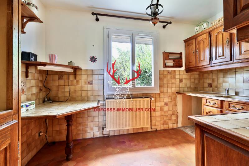 Cuisine aménagée et meublée