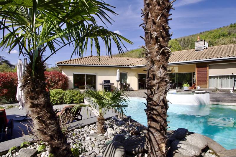 villa centre limonest 330 m2