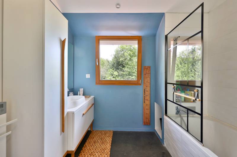 Lentilly - Villa d'architecte contemporaine avec piscine