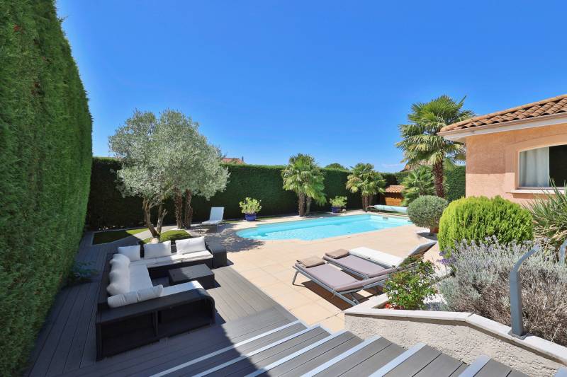 Lentilly maison 6 pièces 185 m² avec piscine