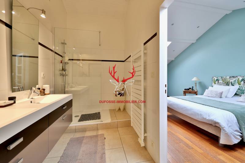 Grande salle d'eau suite parentale