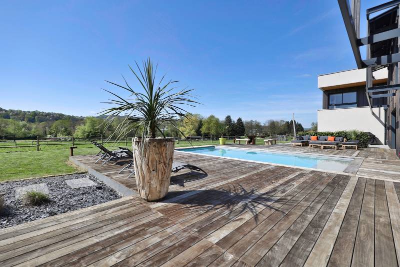 magnifique propriété à 5 minutes de l A43 au calme sans vis-à-vis proche commodités