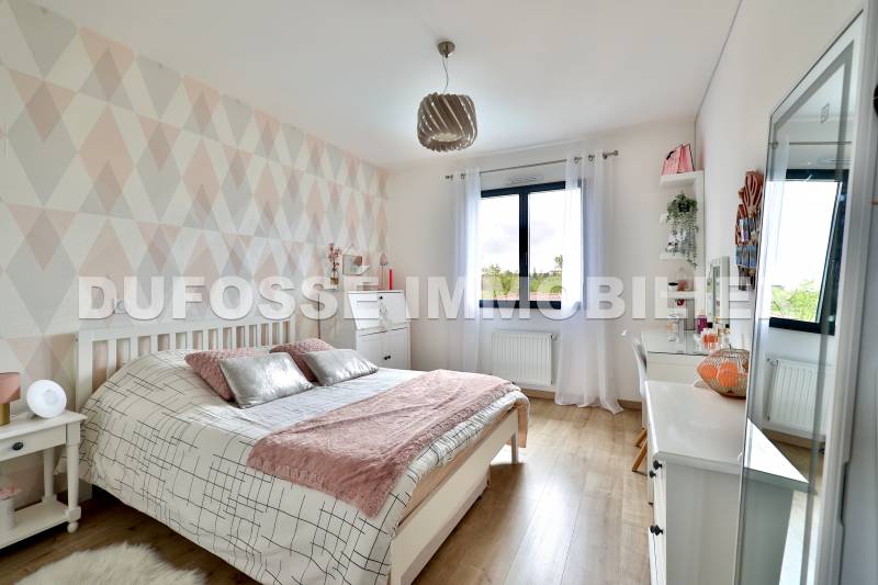 La Tour-de-Salvagny, villa contemporaine 5 ch secteur prisé