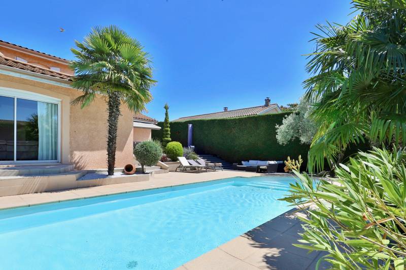 Lentilly maison 6 pièces 185 m² avec piscine