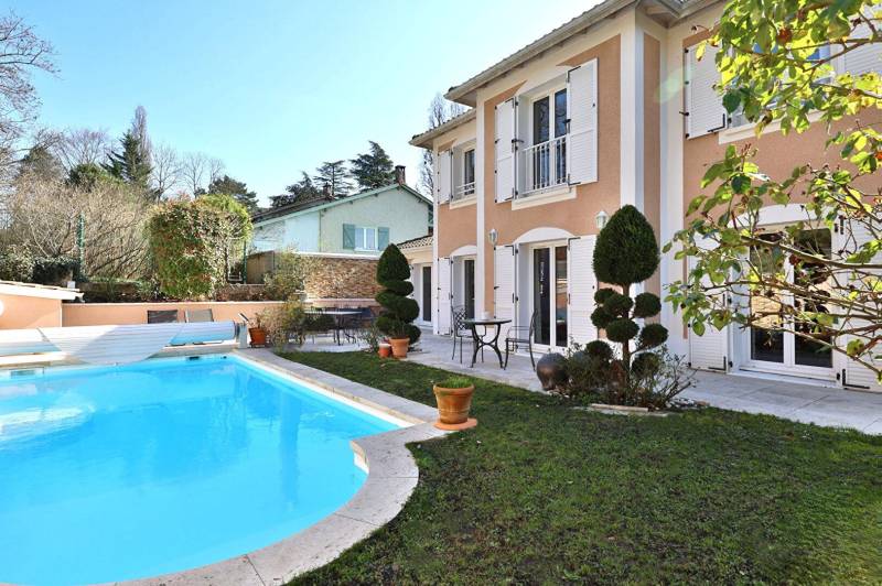 Maison LYON 9 avec piscine, limite Saint-Cyr-au-Mont-d'Or, terrain plat