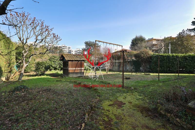 LYON 5 Point du Jour Ouest Lyonnais 15 minutes en voiture du centre ville proche autoroute et périphérique