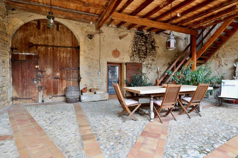 Porche vu de l'intérieur