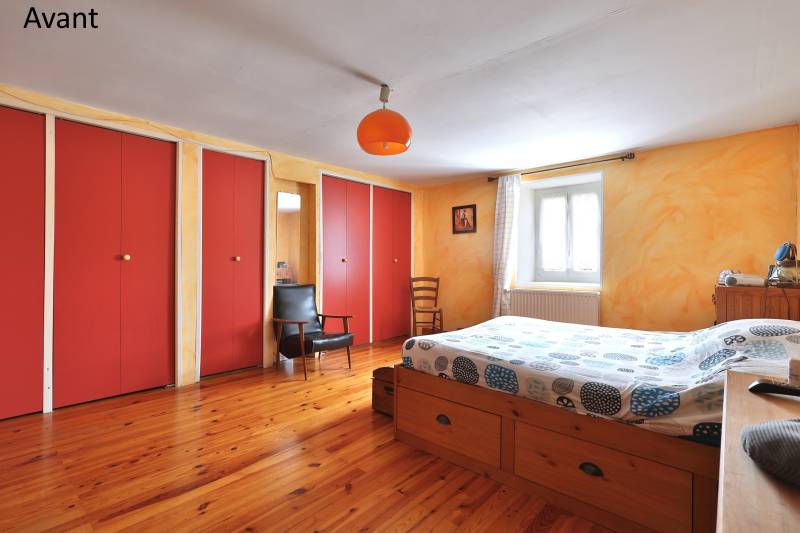 St Genis les Ollières chambre spacieuse de 22 m2 avec de nombreux rangements