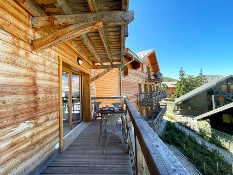 Studio cabine, 2e etage La Joue du Loup dans le Devoluy, résidence piscine