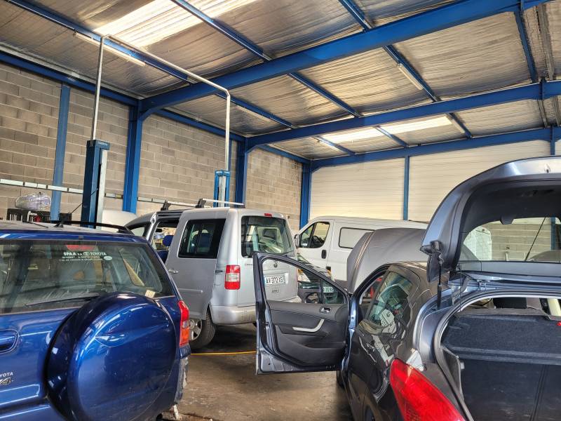 Possibilité de stockage de grues - Ex locataire : activité de levage