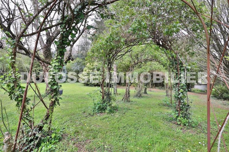 Villa Irigny calme sans vis à vis dépendances