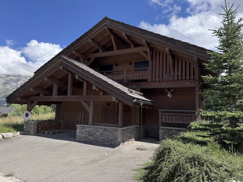 La Joue du Loup, Dévoluy, superbe chalet 4 chambres au calme sans vis-à-vis