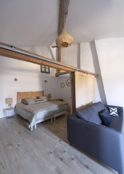 Charme de l'ancien - Parquet massif dans les chambres - Grands volumes