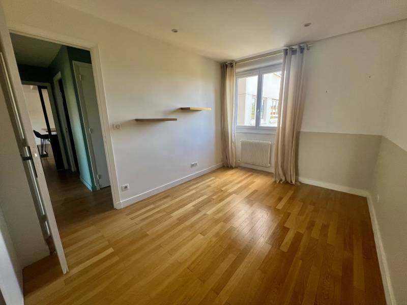 Tassin-la-Demi-Lune, centre, T4 traversant