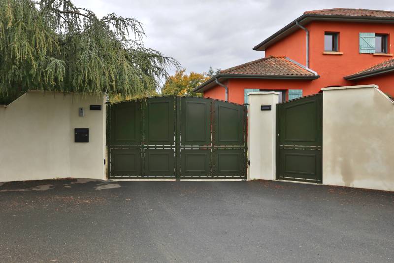 Dardilly - Villa familiale 175 m² avec jardin et piscine