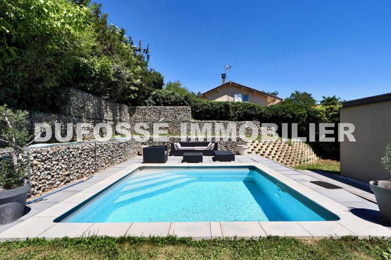 Coup de cœur : villa 5 chambres à vendre à Fontaines-Saint-Martin excellent état