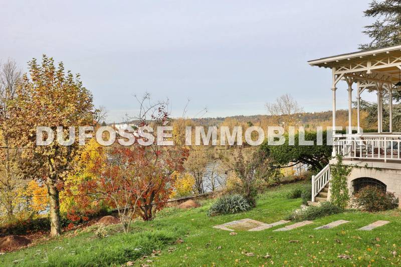 Bien haut de gamme : maison à Caluire-et-Cuire disponible à la vente