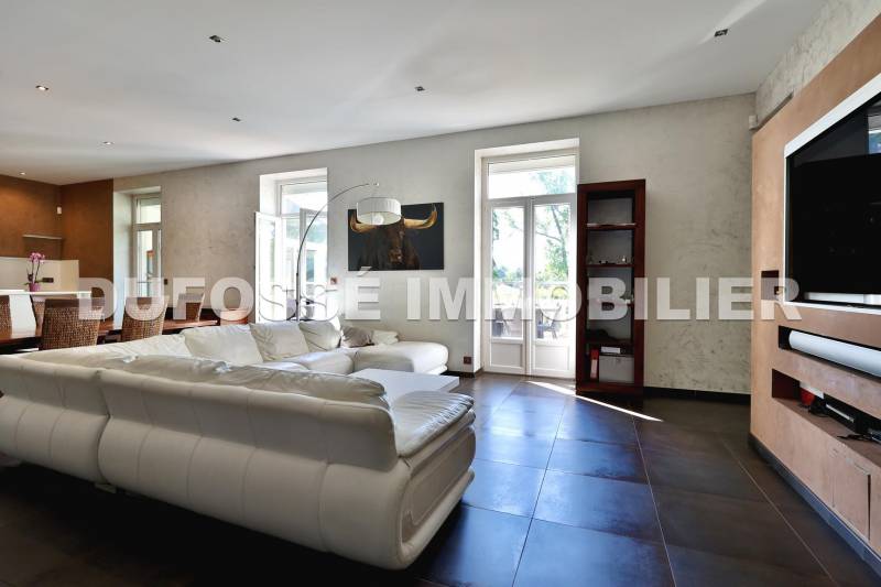 EXCLUSIVITÉ : Appartement T5 Francheville, piscine et jardin privés