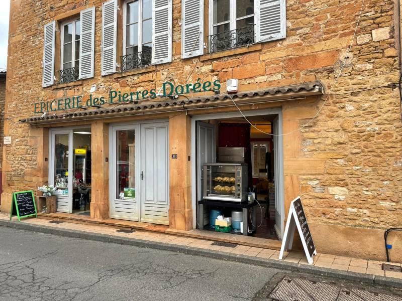 Fonds de commerce village des pierres dorées