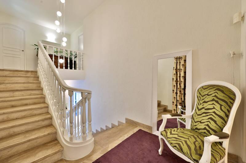 Maison et propriété d'exception dans les Monts d'Or, Limonest 6 chambres, grand jardin paysagé et piscine