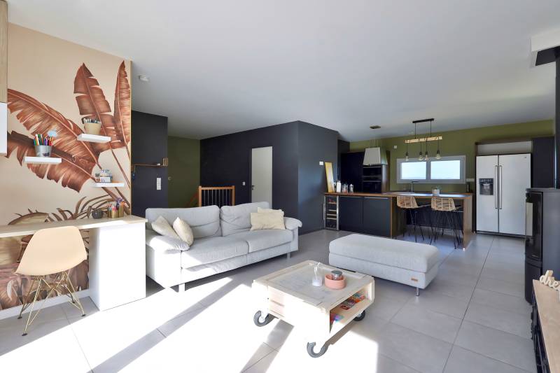 La Tour-de-Salvagny - Maison 5 pièces 143 m²