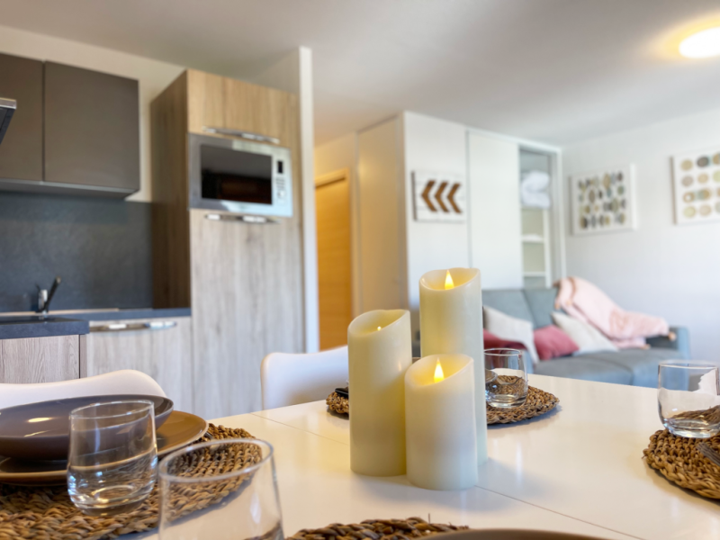 Studio Cabine, avec balcon à la joue du loup dans le devoluy residence piscine