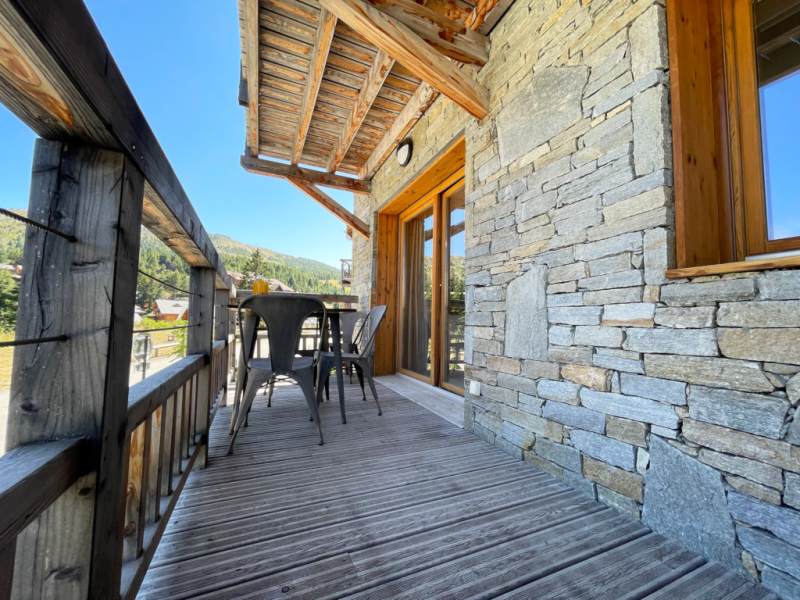 Studio cabine, balcon, residence piscine et sauna à La Joue du Loup dans le devoluy